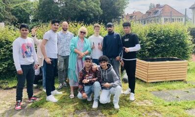 Gruppenfoto der VAB-O KLasse mit Frau Schulte-Möckel