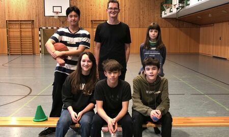 Das Sportteam in der Turnhalle