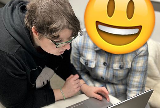Recherchearbeit an den Laptops